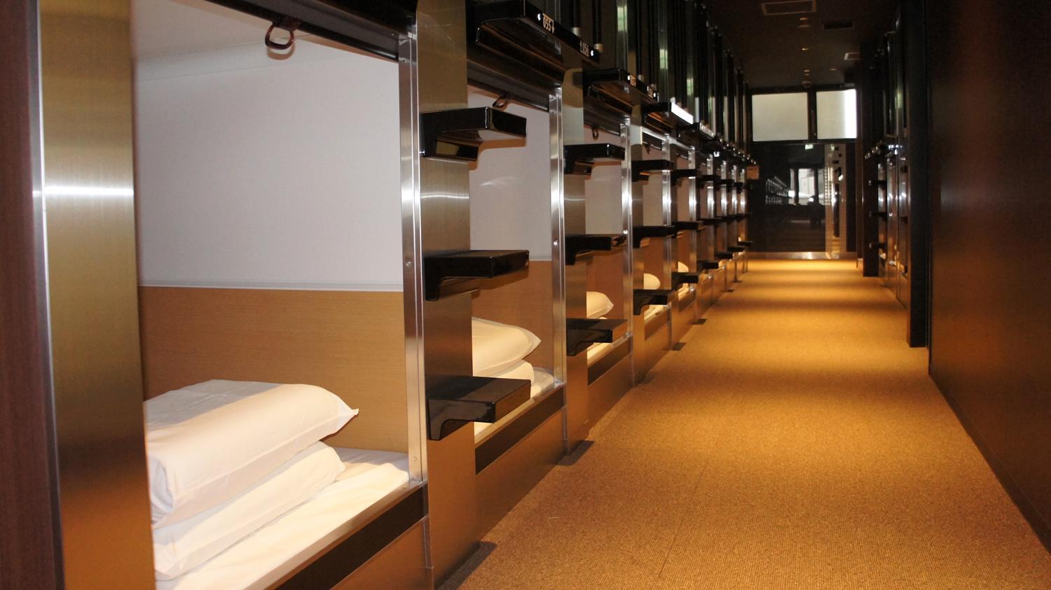 Men Only Capsule & Sauna, Bathhouse 男性専用サウナ&カプセル Minami Roppongi Hotel cápsula Tóquio